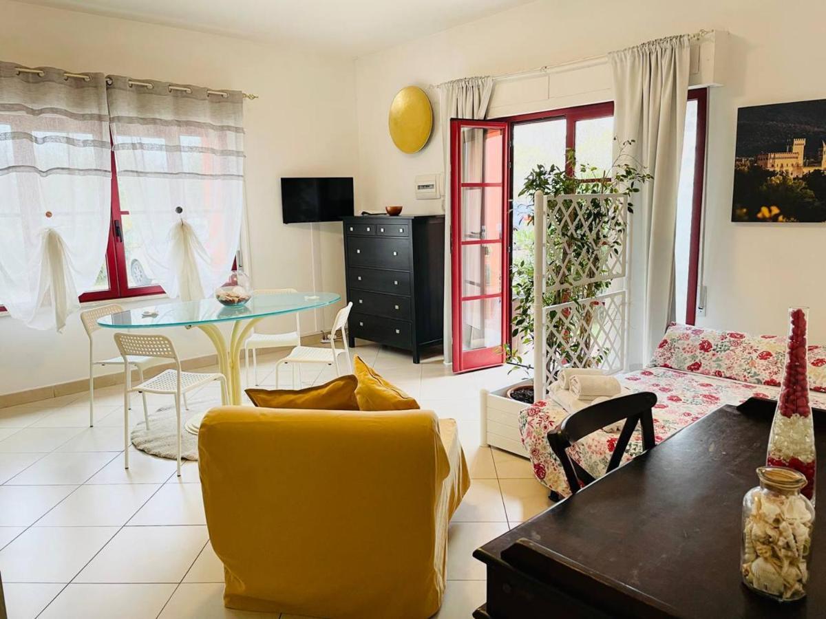 טירניה Regina Del Mare Holiday Apartments מראה חיצוני תמונה