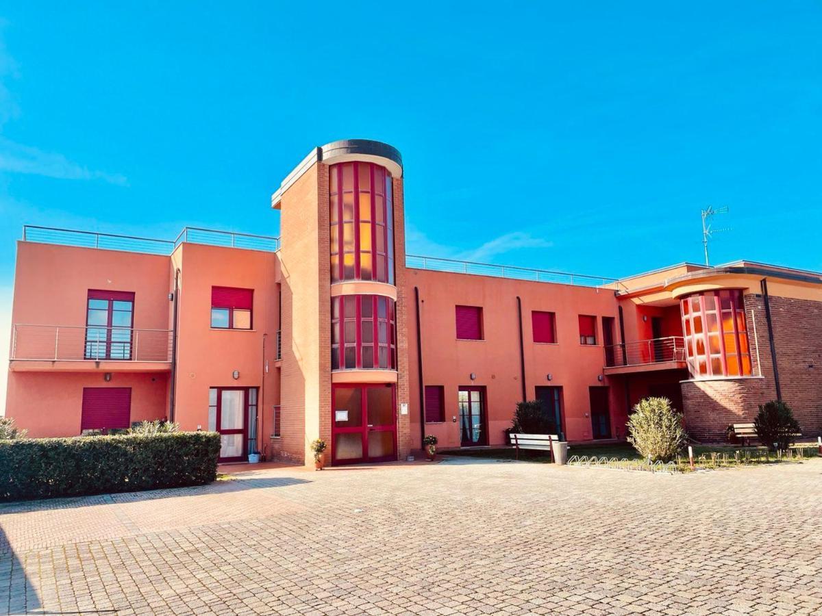 טירניה Regina Del Mare Holiday Apartments מראה חיצוני תמונה