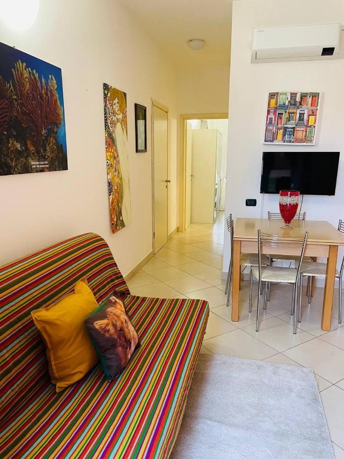 טירניה Regina Del Mare Holiday Apartments מראה חיצוני תמונה