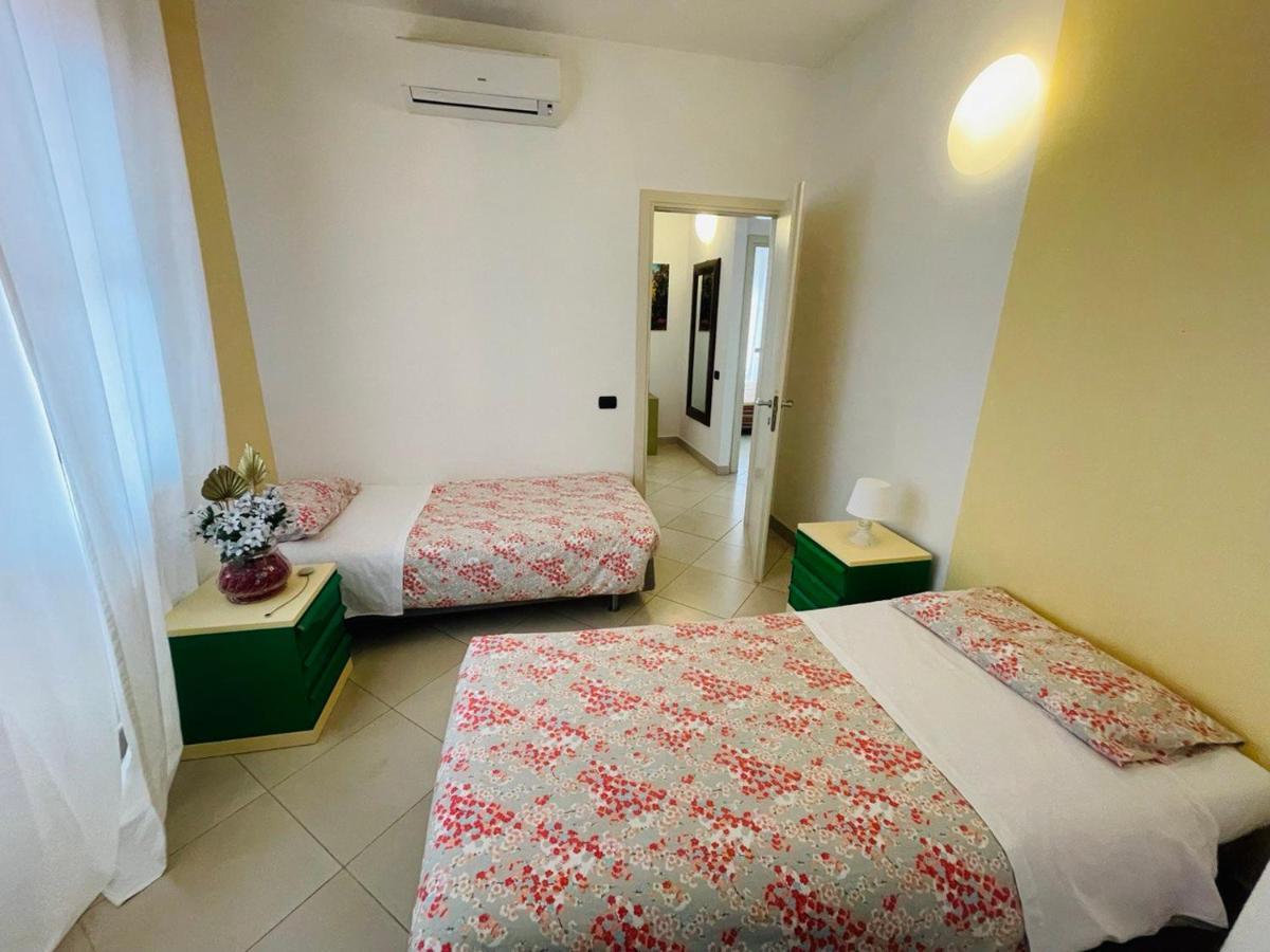 טירניה Regina Del Mare Holiday Apartments מראה חיצוני תמונה