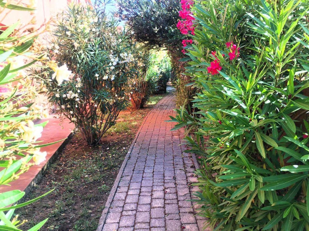 טירניה Regina Del Mare Holiday Apartments מראה חיצוני תמונה