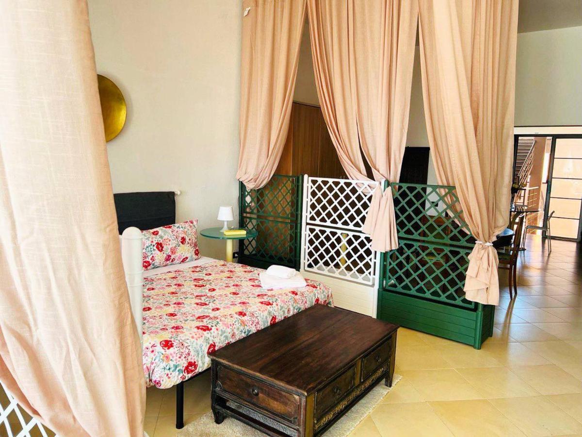 טירניה Regina Del Mare Holiday Apartments מראה חיצוני תמונה
